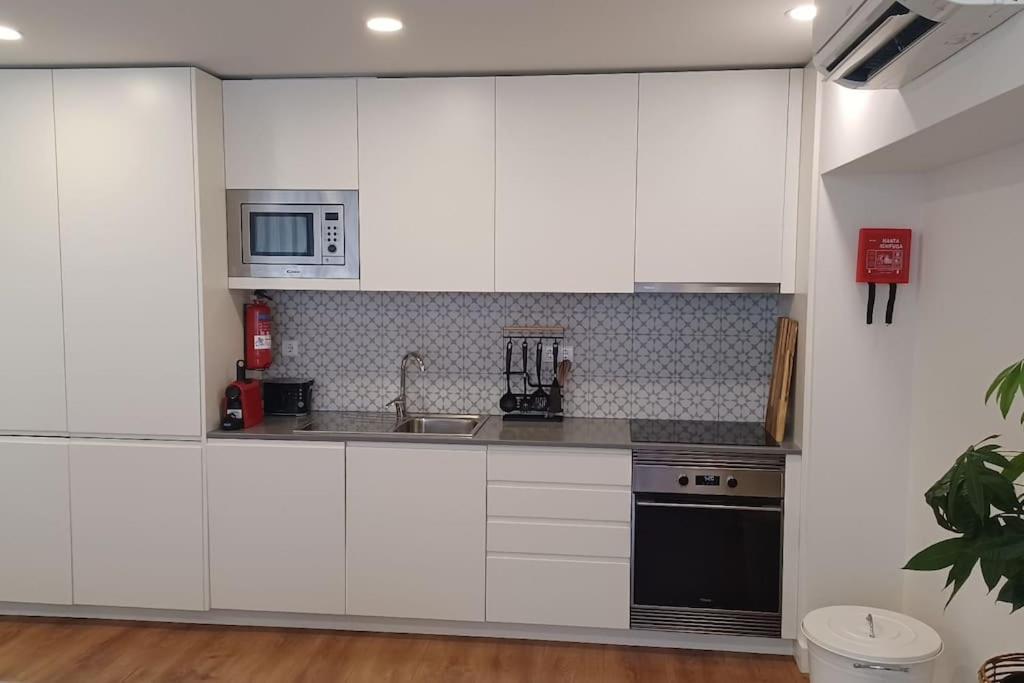 A H - Apartment Oporto Downtown ภายนอก รูปภาพ